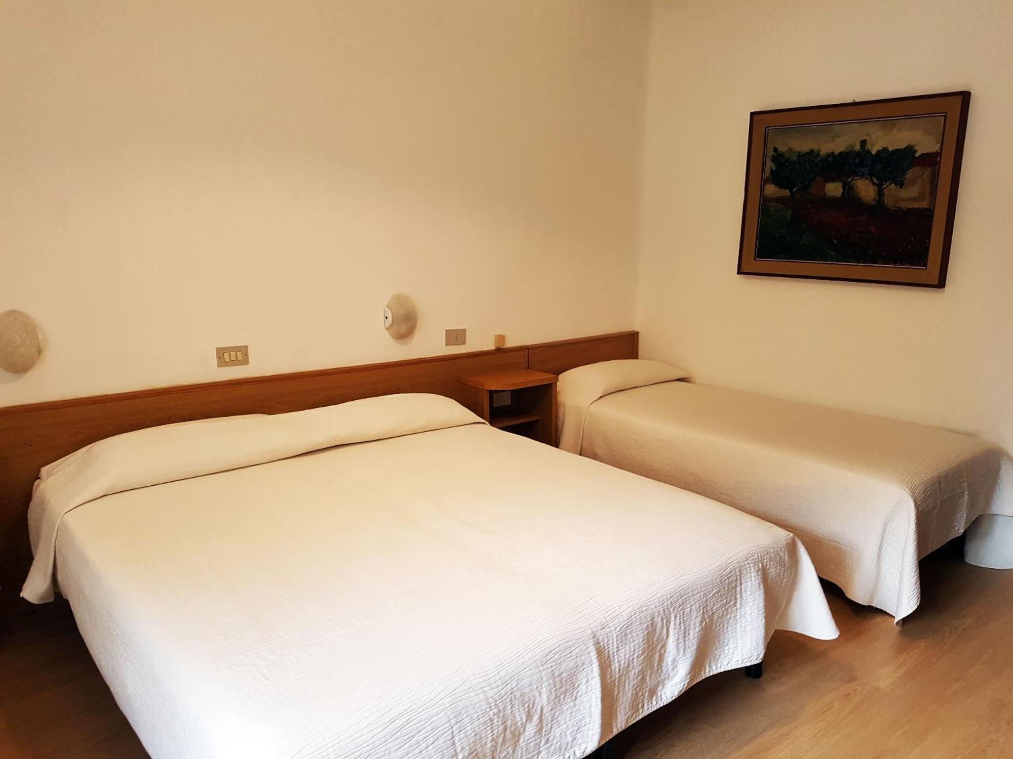 Albergo Miralaghi Padergnone Номер фото