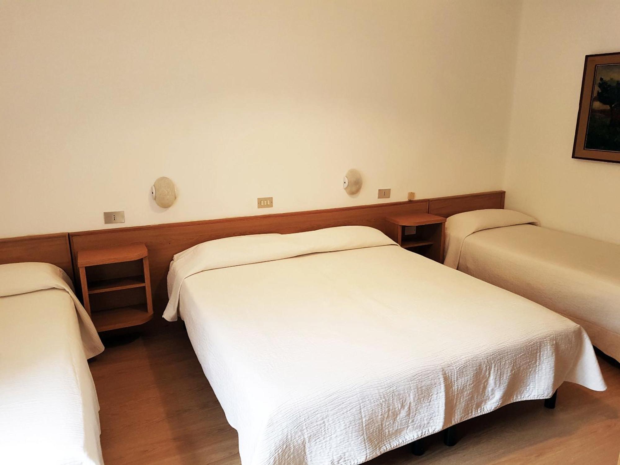 Albergo Miralaghi Padergnone Номер фото