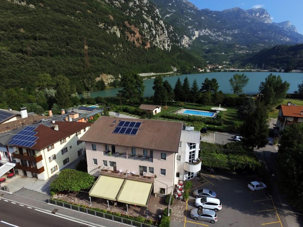 Albergo Miralaghi Padergnone Экстерьер фото
