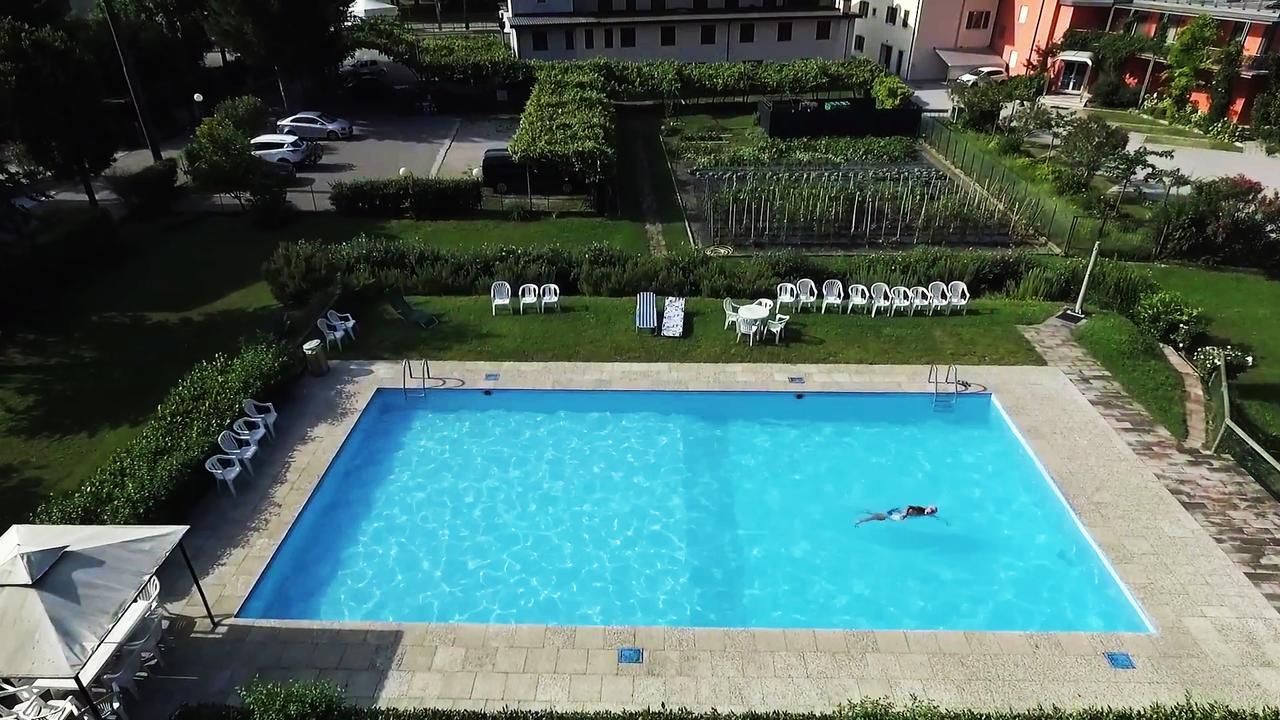 Albergo Miralaghi Padergnone Экстерьер фото