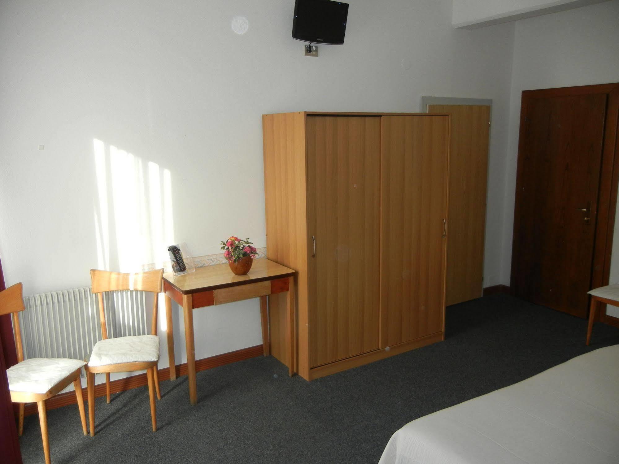 Albergo Miralaghi Padergnone Экстерьер фото